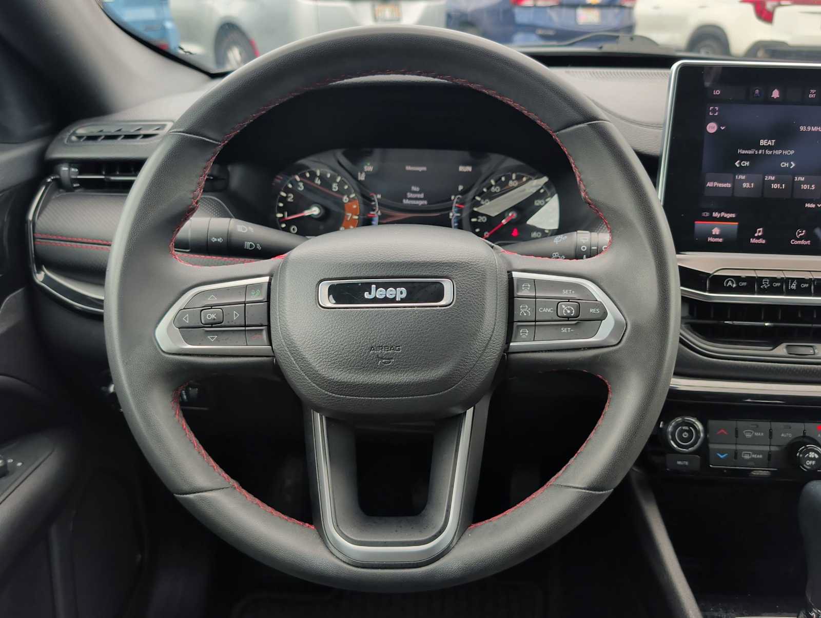 Used 2023 Jeep Compass Trailhawk AWD/4WD image 11