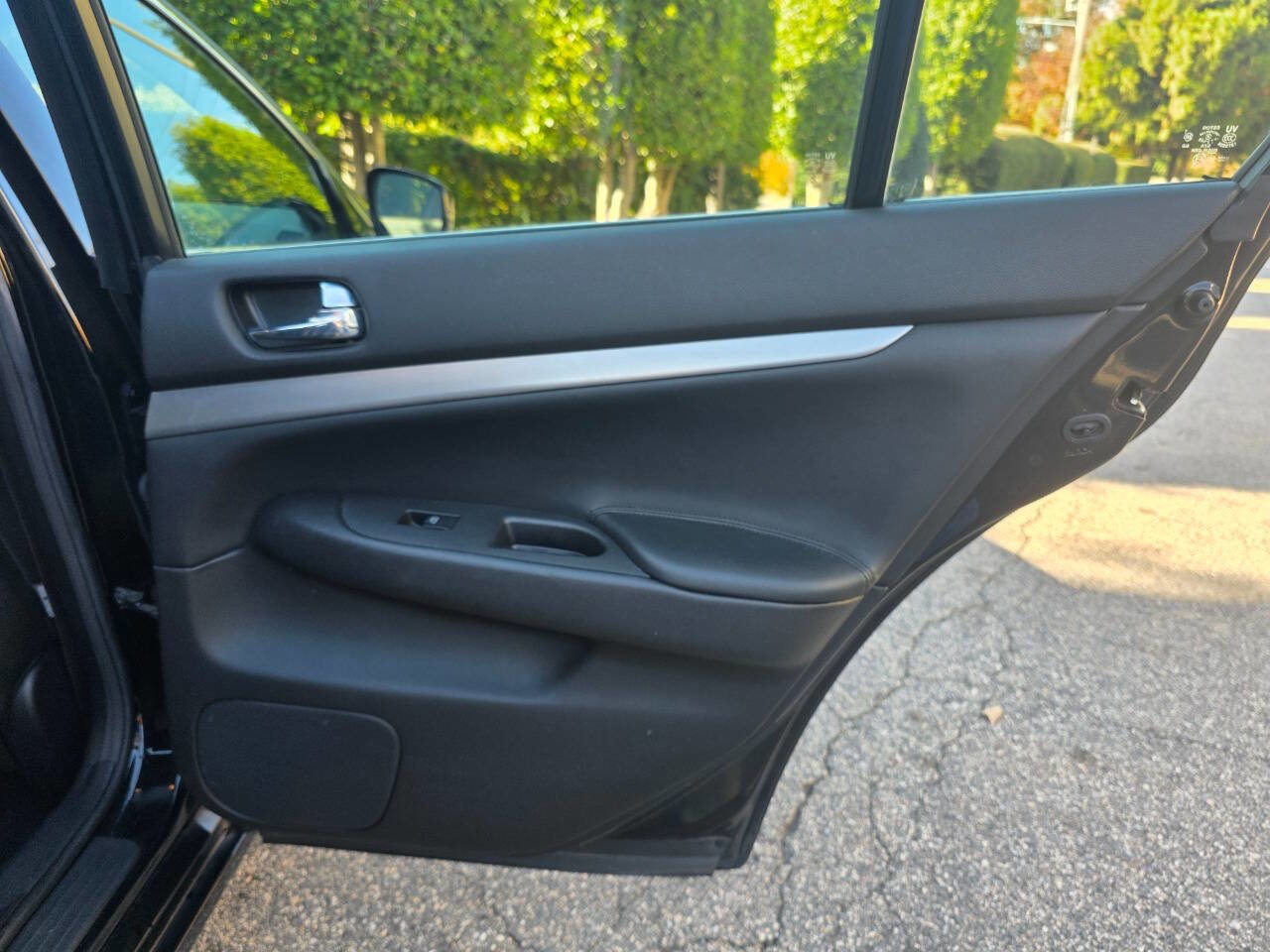 Used 2010 INFINITI G37 x Sedan w/ Premium Pkg image 31