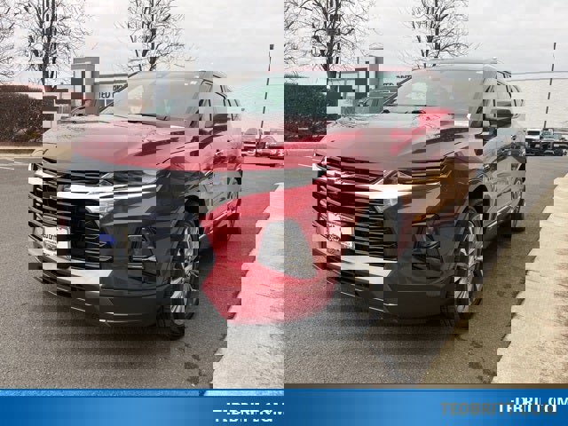 Used 2020 Chevrolet Blazer Premier w/ Driver Confidence II Package image 3