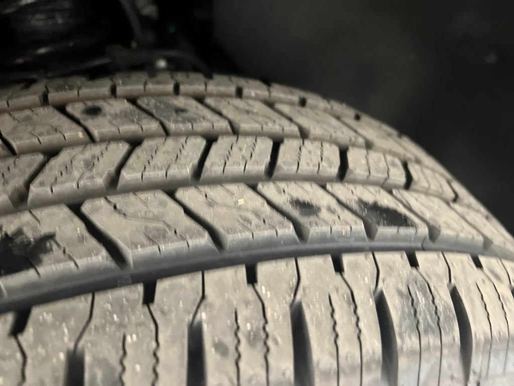 Used 2024 Chevrolet Colorado LT w/ LT Convenience Package II image 29