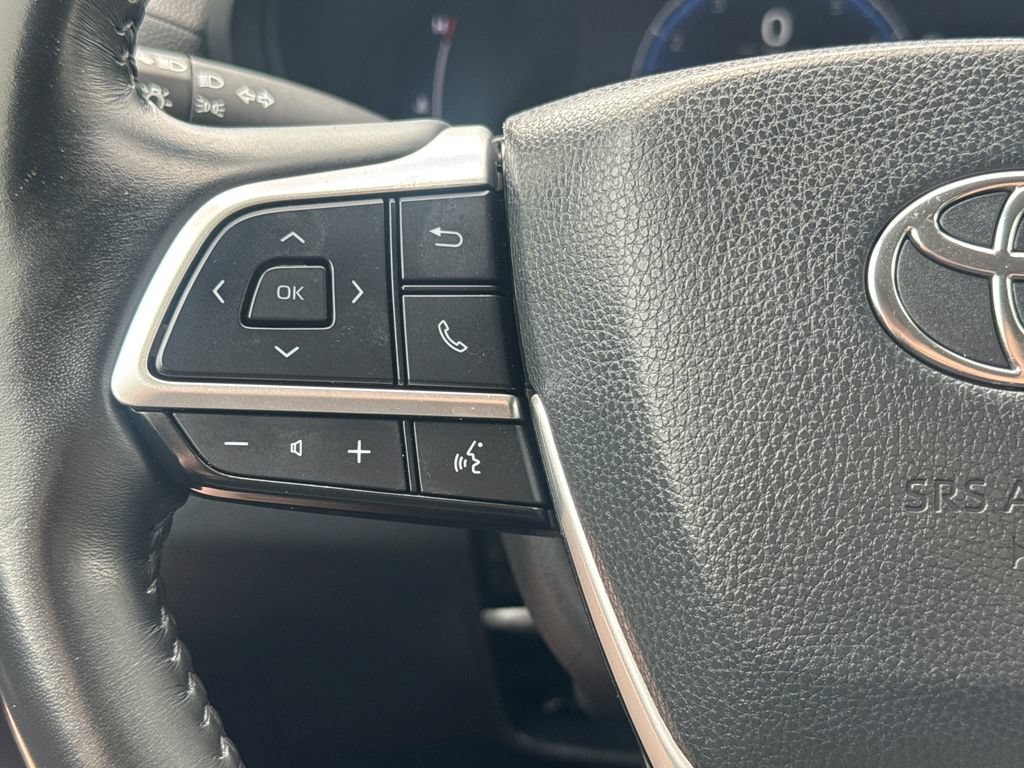 Used 2024 Toyota Grand Highlander AWD image 21