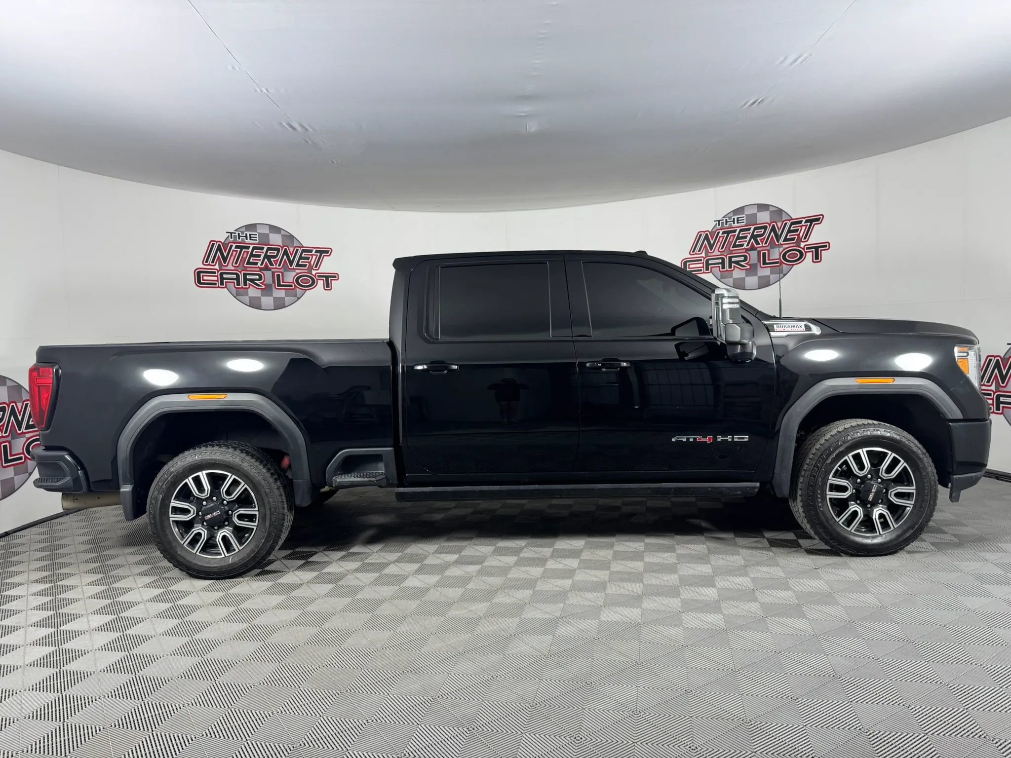Used 2021 GMC Sierra 2500 AT4 w/ AT4 Premium Plus Package image 8