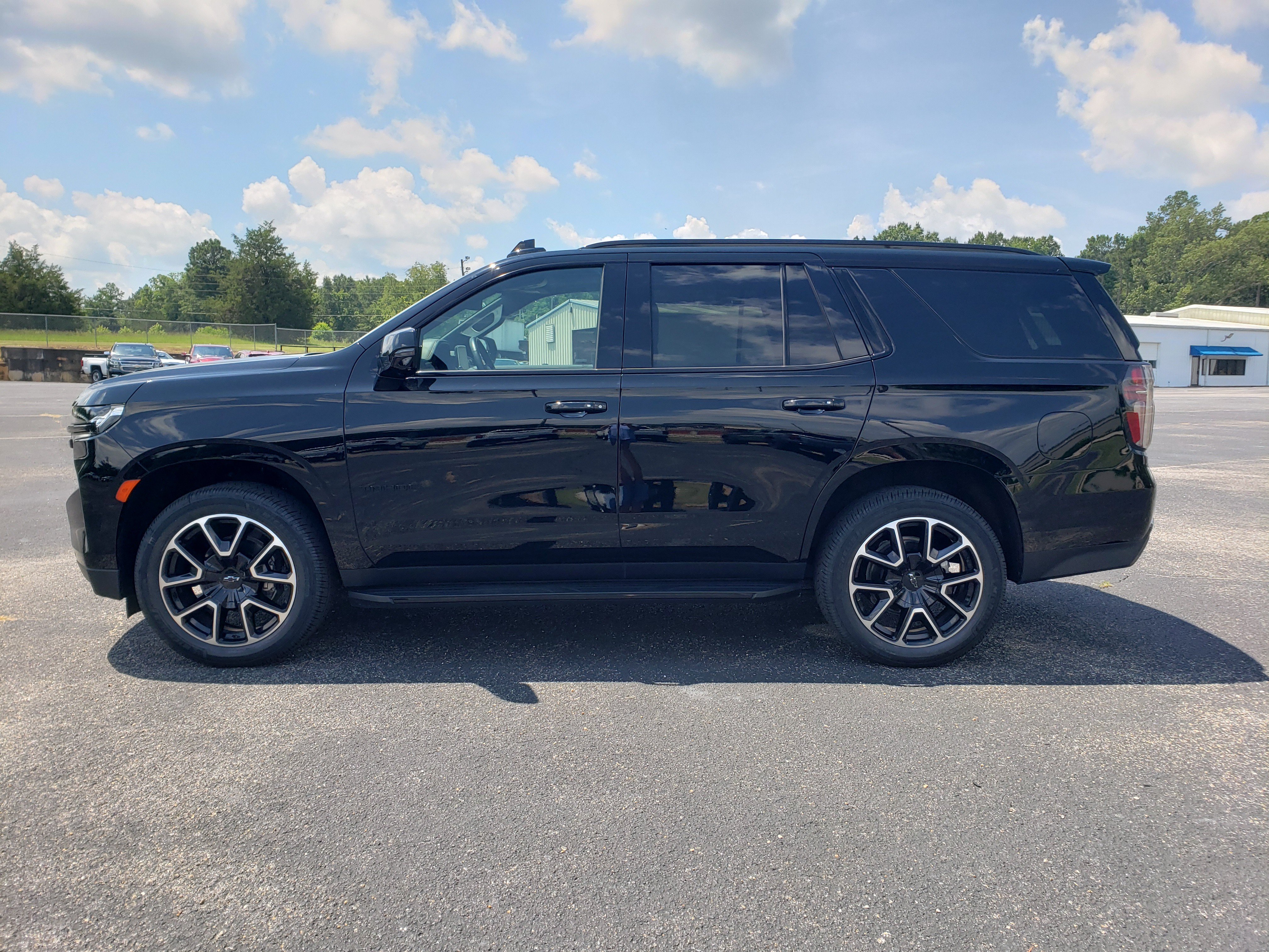 Used 2023 Chevrolet Tahoe RST w/ Luxury Package RWD image 6