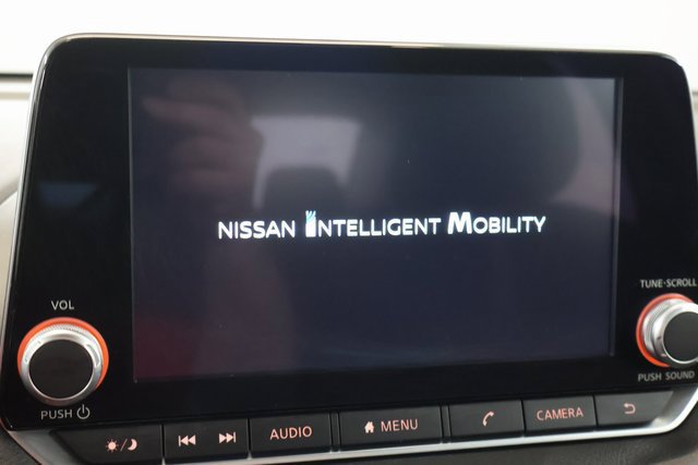 Used 2024 Nissan Sentra SV FWD image 20