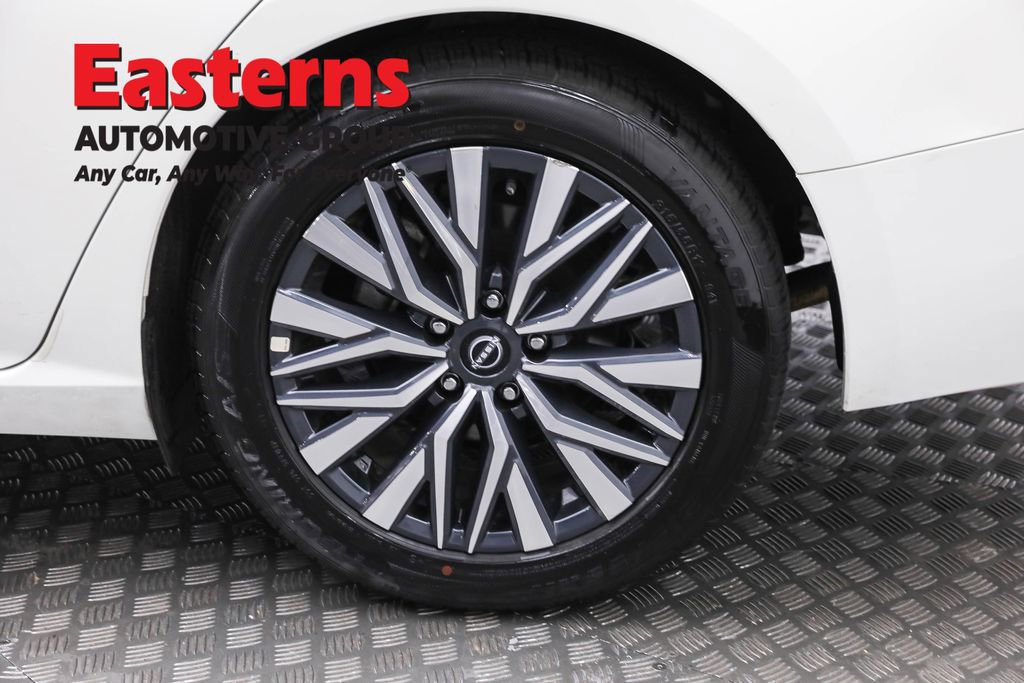 Used 2025 Nissan Altima 2.5 SV image 33