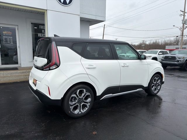 Used 2025 Kia Soul EX image 4