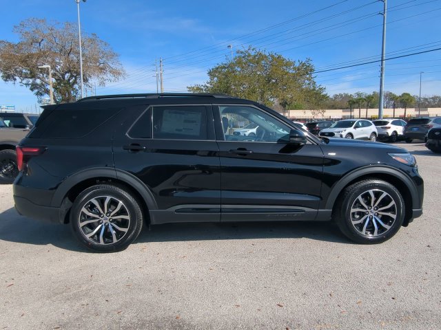 New 2026 Ford Explorer ST-Line RWD image 4