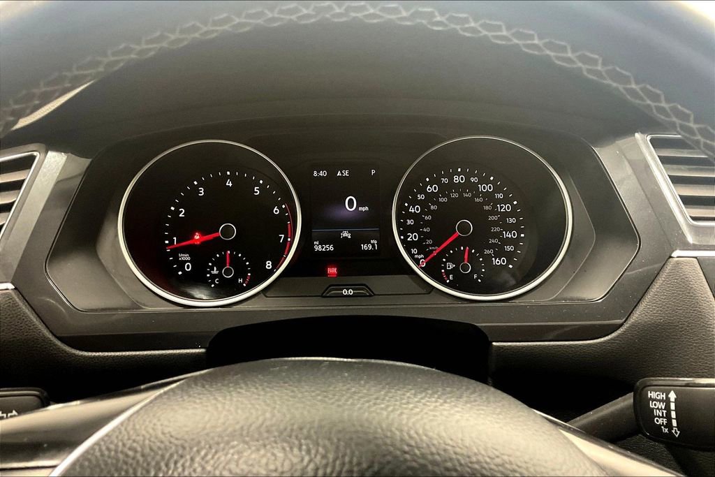 Used 2021 Volkswagen Tiguan SE image 20