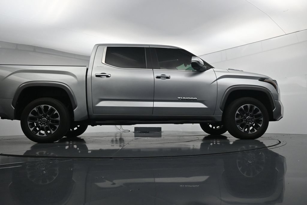 Used 2024 Toyota Tundra Limited AWD/4WD image 38