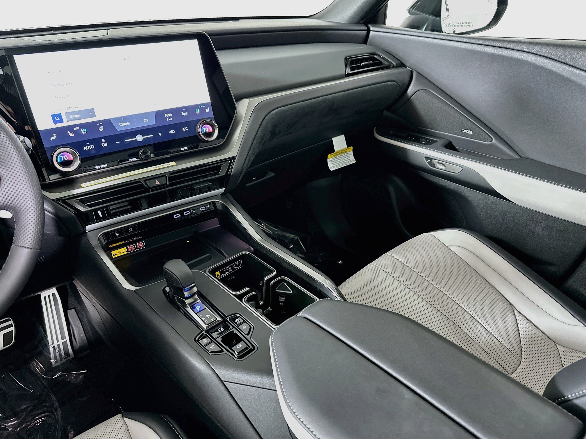 Certified 2025 Lexus TX 350 AWD w/ Technology Package image 22