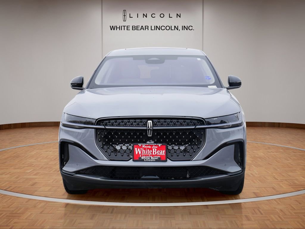 Used 2025 Lincoln Nautilus Premier w/ Equipment Group 102A AWD/4WD image 2