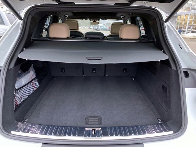 Used 2024 Porsche Cayenne image 5