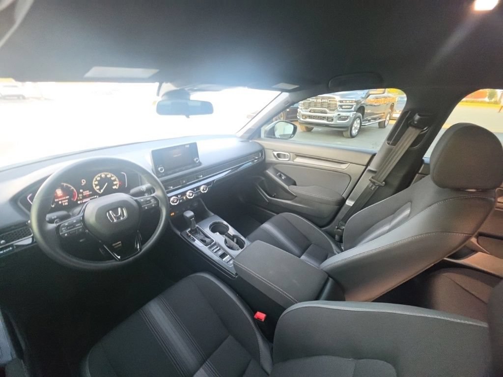 Used 2025 Honda Civic Sport image 26