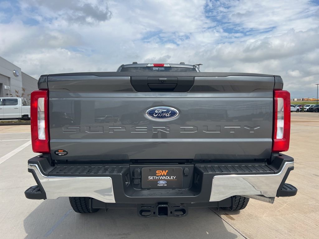 New 2026 Ford F350 XLT image 7