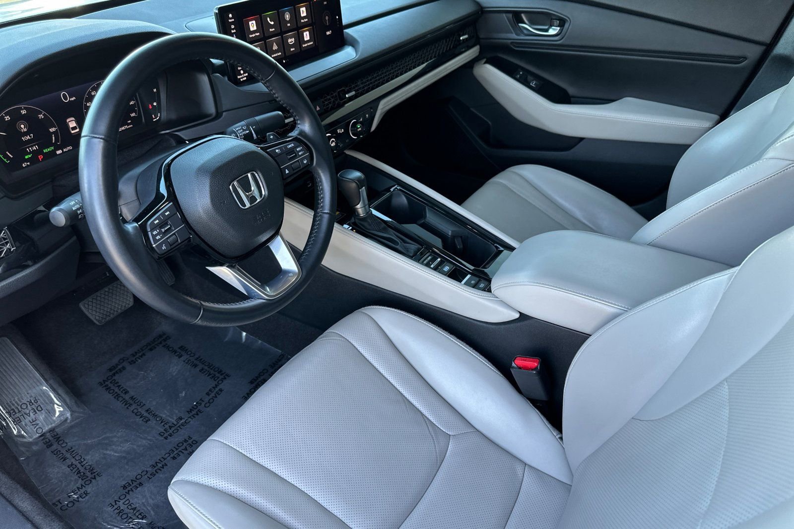 Used 2023 Honda Accord Touring image 10