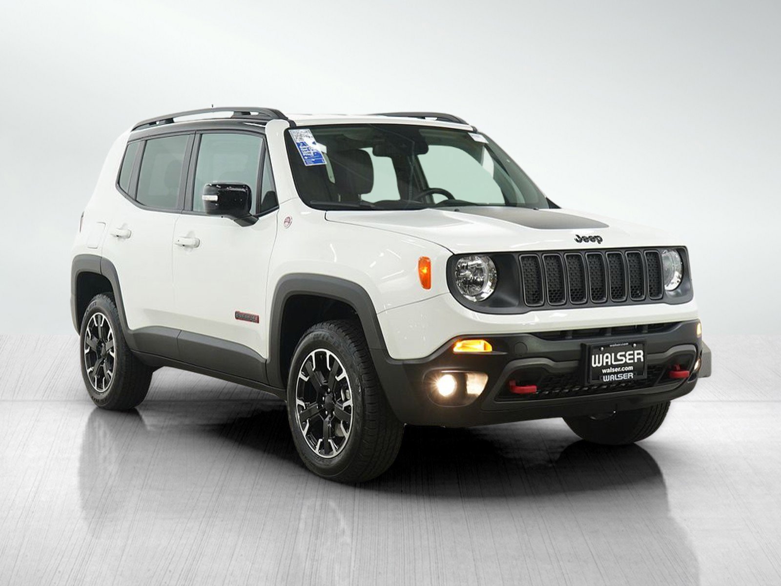 Used 2023 Jeep Renegade Trailhawk w/ Trailhawk Elite Group AWD/4WD image 7