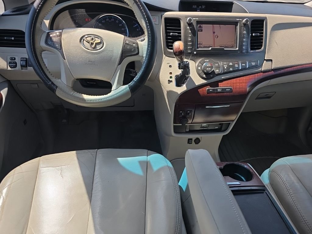 Used 2012 Toyota Sienna XLE w/ XLE Navigation Pkg image 15