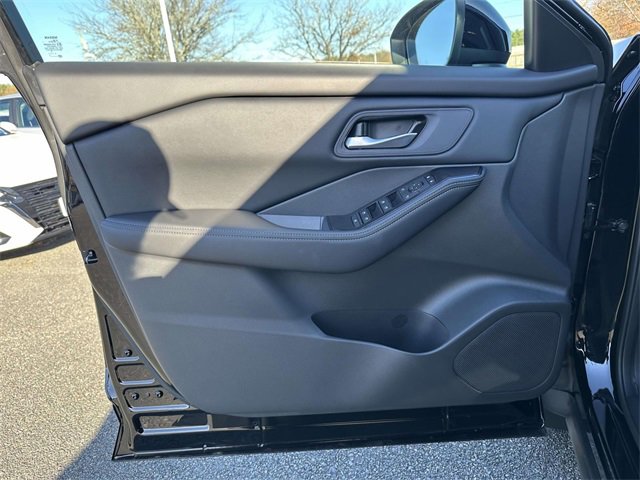 New 2026 Nissan Rogue SV w/ Cold Weather Package image 14