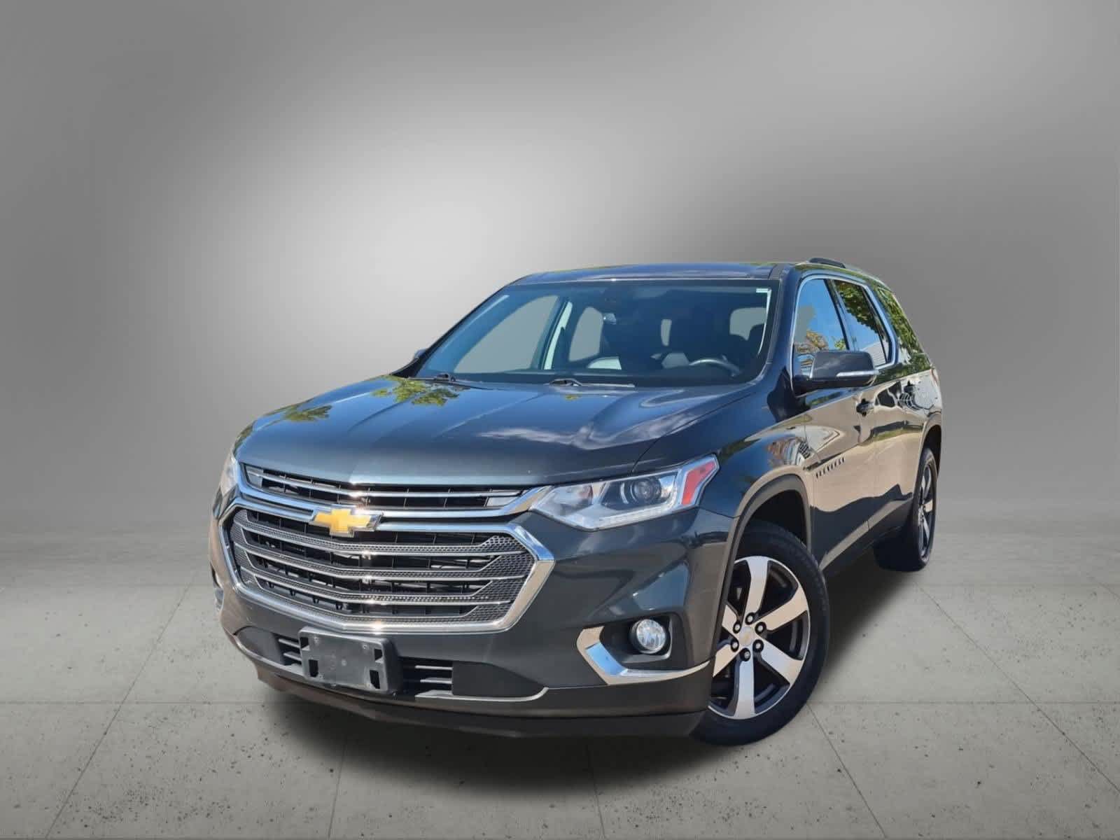 Used 2018 Chevrolet Traverse LT AWD/4WD image 1