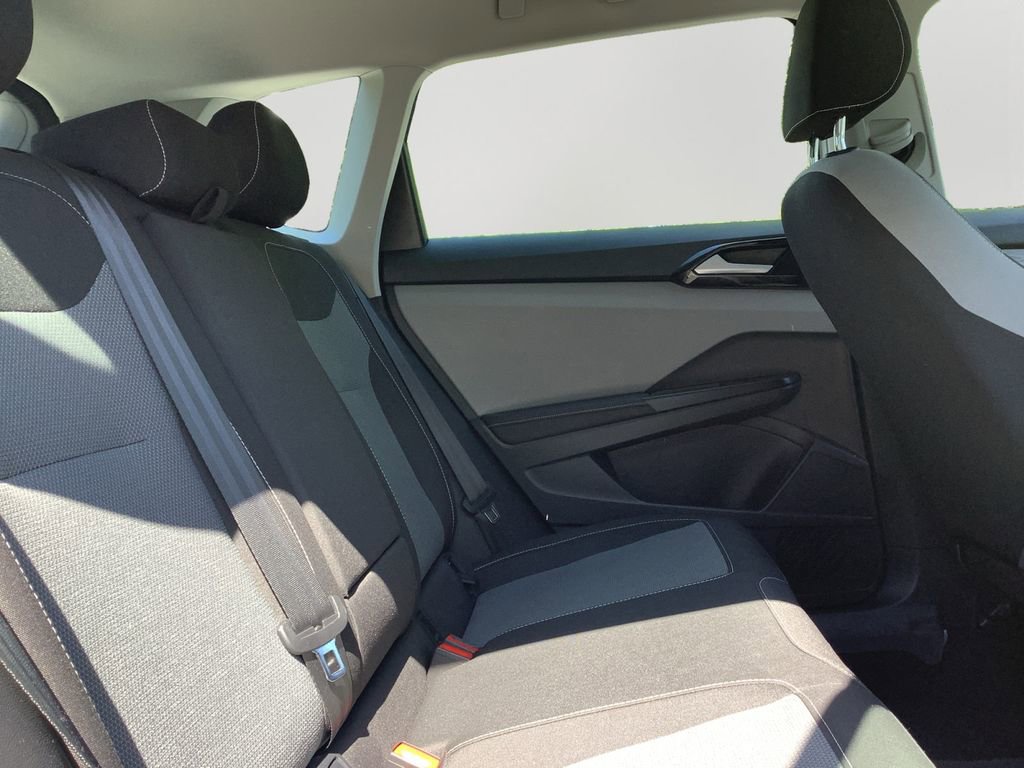Used 2024 Volkswagen Taos S FWD image 13