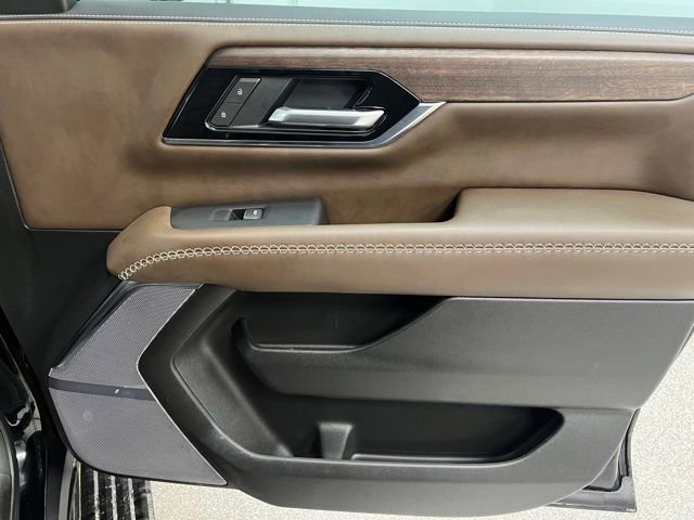 Used 2025 GMC Yukon Denali Ultimate w/ LPO, Floor Liner Package AWD/4WD image 56