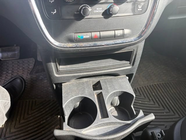 Used 2017 Dodge Grand Caravan SE FWD image 24