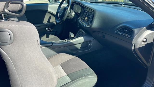 Used 2019 Dodge Challenger R/T w/ Driver Convenience Group image 27