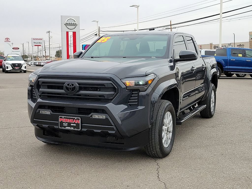 Used 2025 Toyota Tacoma SR5 image 4