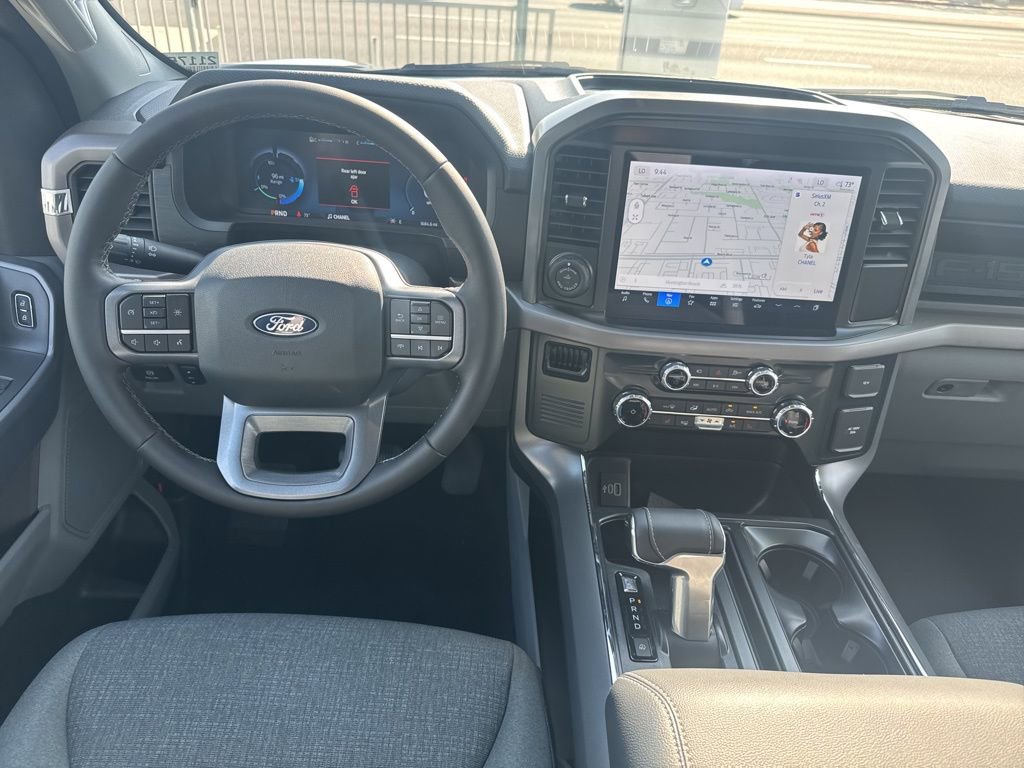 Used 2025 Ford F150 Lightning XLT image 13