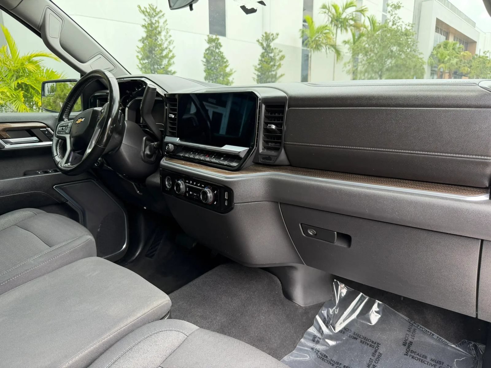 Used 2023 Chevrolet Silverado 1500 LT w/ Protection Package AWD/4WD image 33