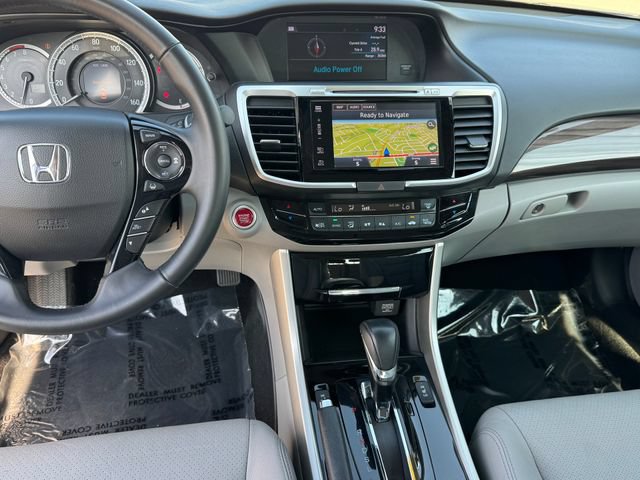 Used 2017 Honda Accord EX-L image 17