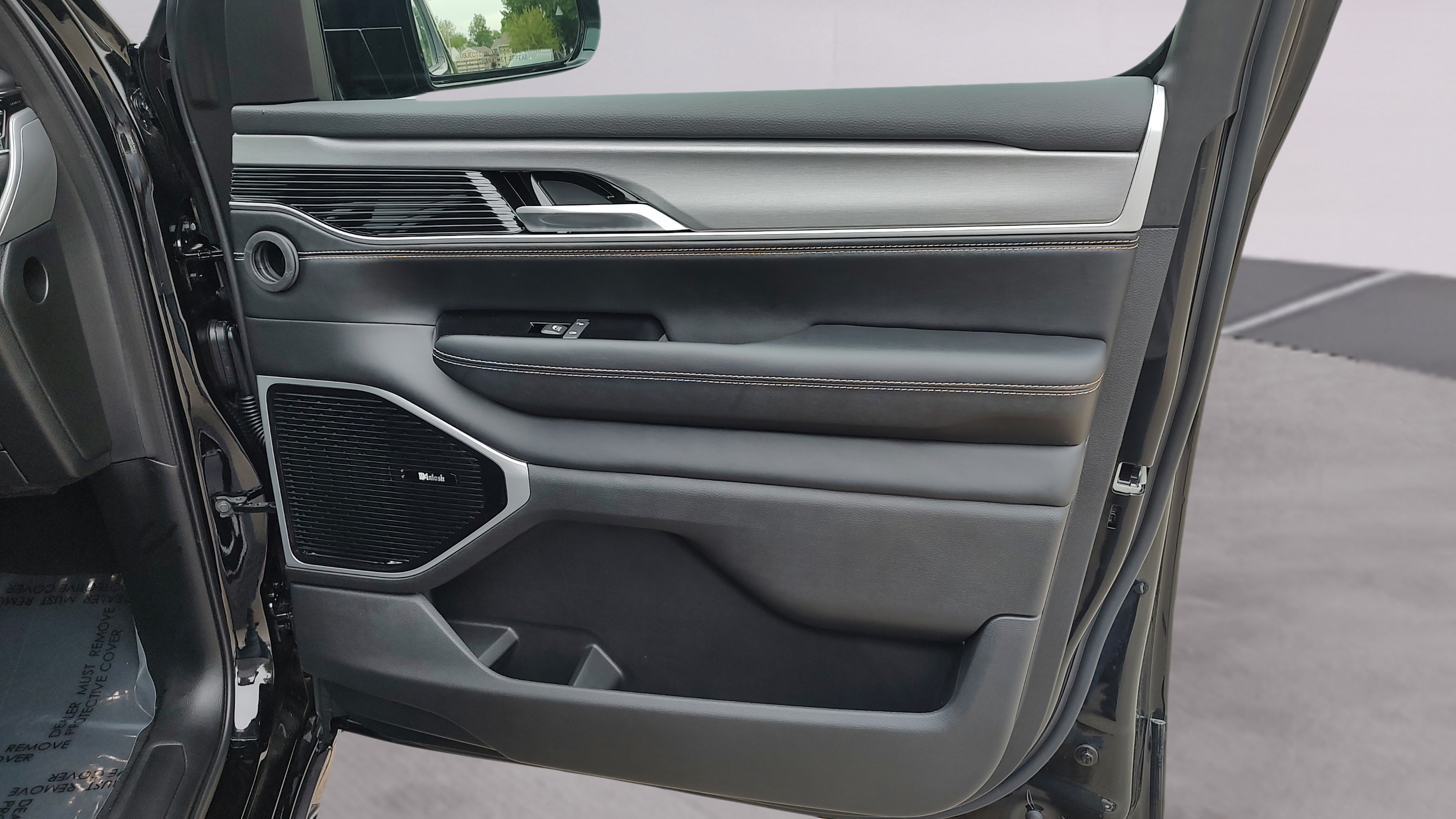 New 2026 Jeep Grand Wagoneer L 4WD image 17