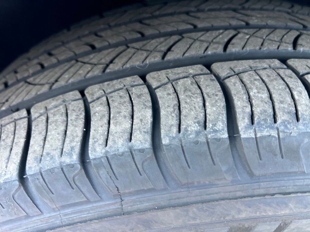 Certified 2024 Ford Edge SEL w/ Convenience Package image 30