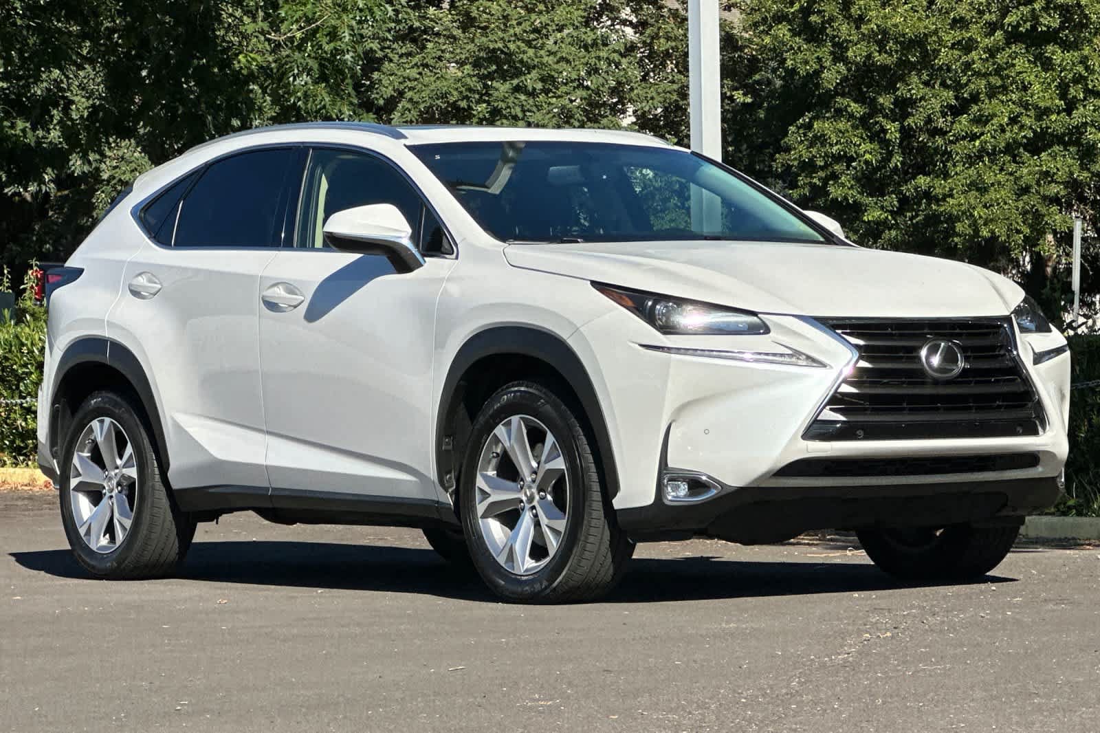 Used 2017 Lexus NX 200t FWD w/ Premium Package image 9