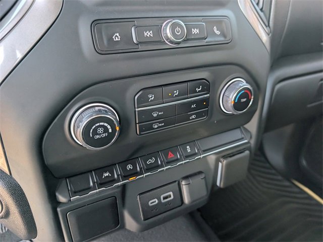 Used 2025 Chevrolet Silverado 1500 Custom image 11