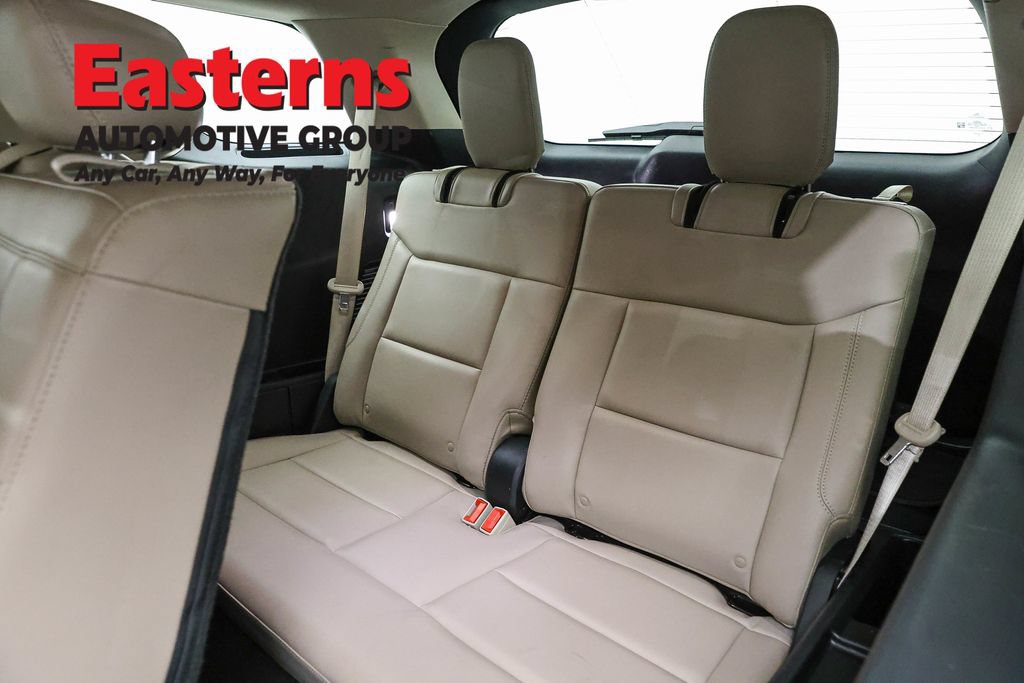 Used 2022 Ford Explorer XLT w/ Equipment Group 202A AWD/4WD image 27