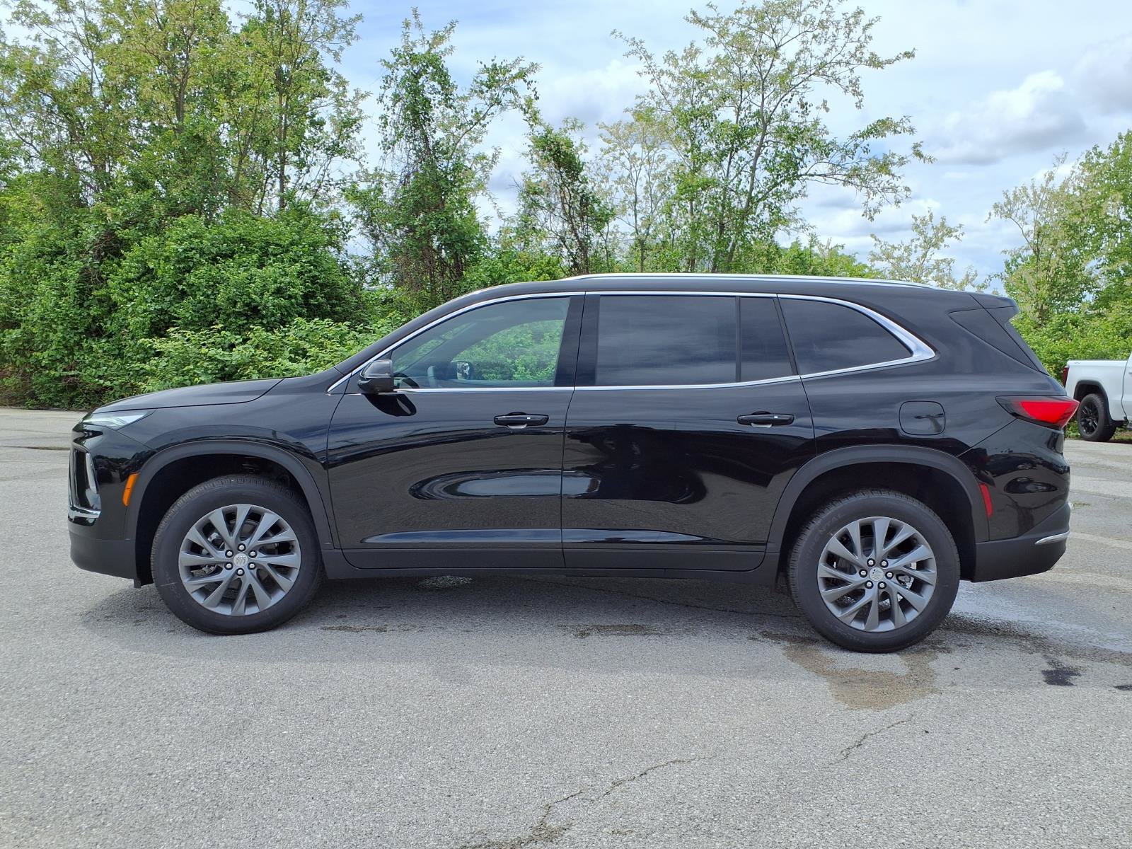 New 2026 Buick Enclave Preferred FWD image 30