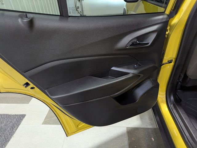 Used 2024 Chevrolet Trax ACTIV w/ Sunroof Package image 9