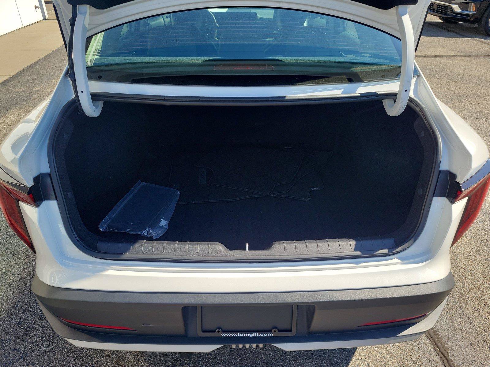 Used 2025 Kia K4 FWD image 7