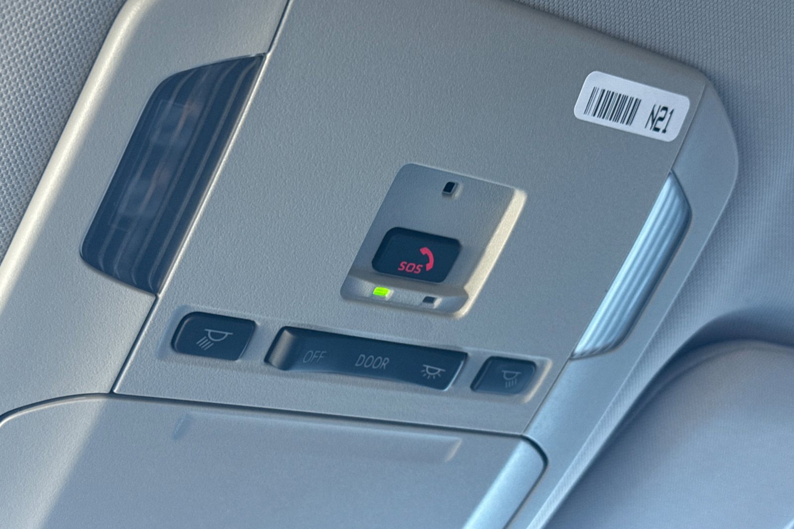 Used 2025 Toyota Highlander LE image 24