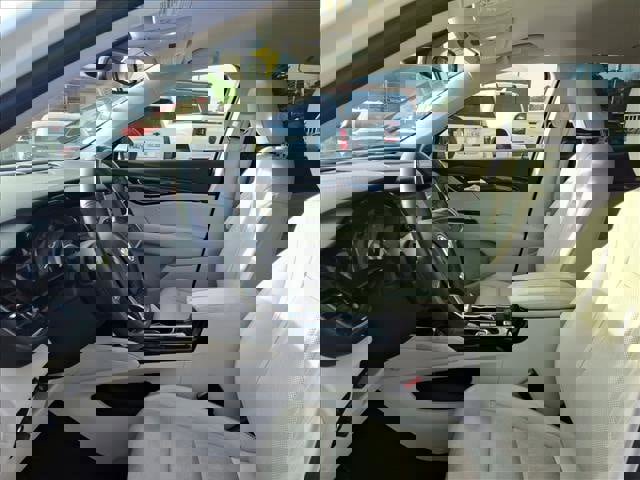 Used 2021 Buick Envision Essence w/ Technology Package I image 8