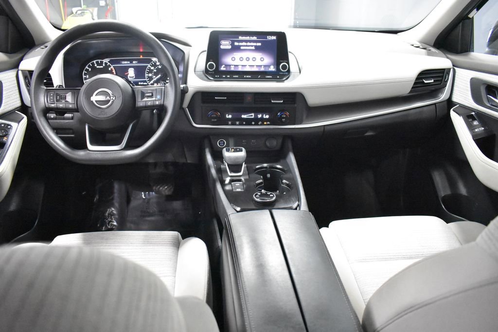 Certified 2023 Nissan Rogue SV image 12
