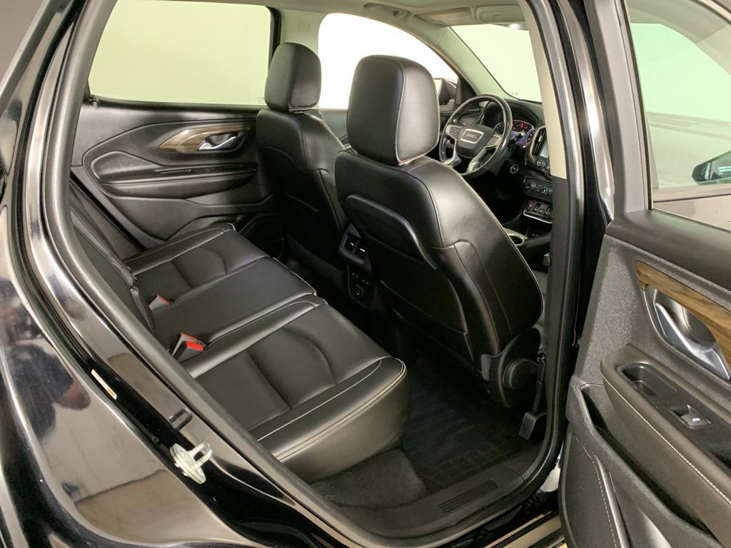 Used 2020 GMC Terrain Denali w/ GMC Pro Grade Package AWD/4WD image 39
