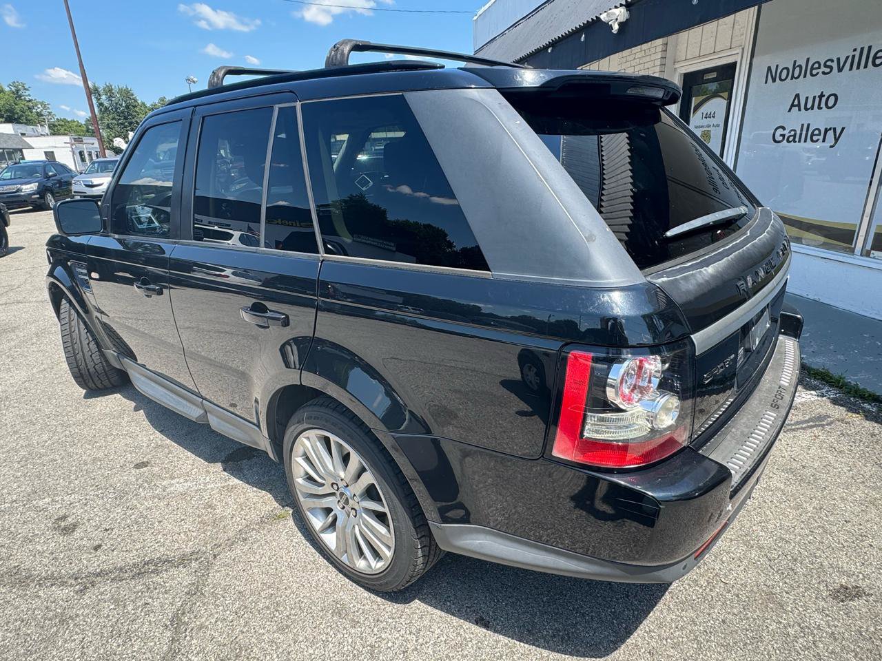 Used 2012 Land Rover Range Rover Sport HSE LUX AWD/4WD image 4