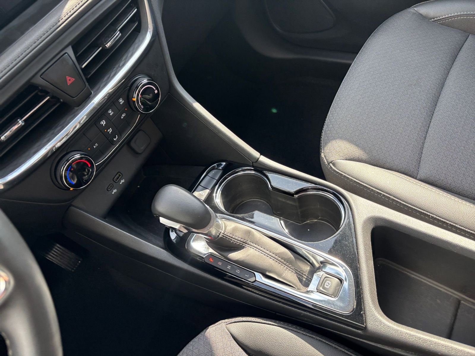 Used 2025 Buick Encore GX Preferred FWD image 40