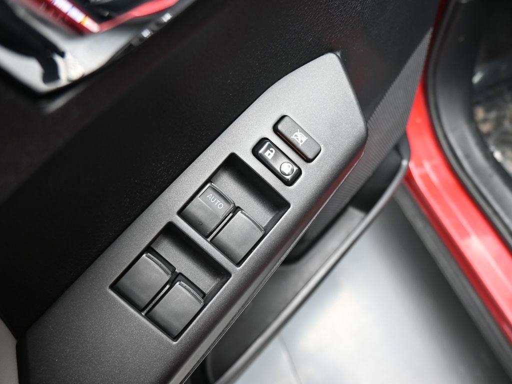 Used 2017 Toyota RAV4 XLE w/ Premium Extra Value Package image 31