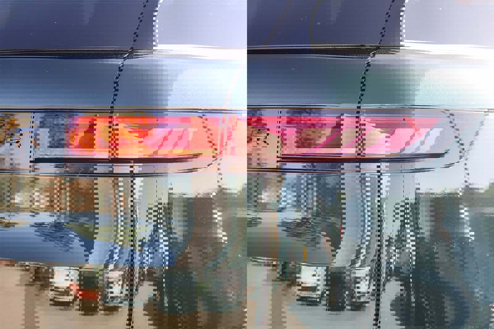 New 2026 Land Rover Range Rover Sport Dynamic SE image 9