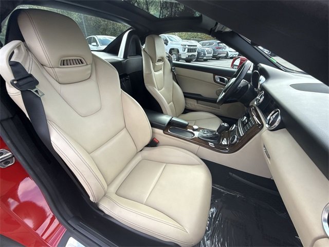 Used 2015 Mercedes-Benz SLK 250 image 21