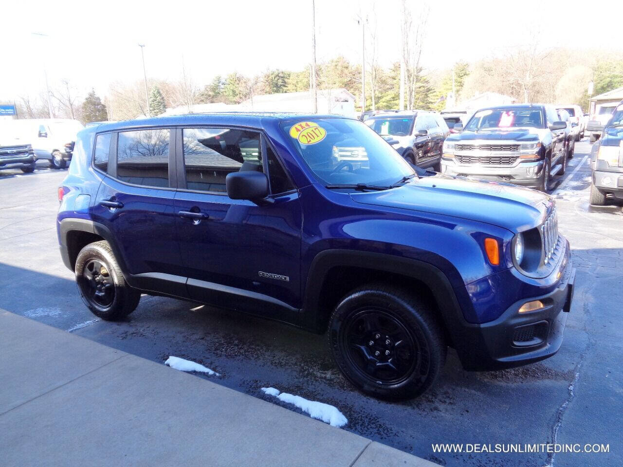 Used 2017 Jeep Renegade Sport w/ Power & Air Group image 2