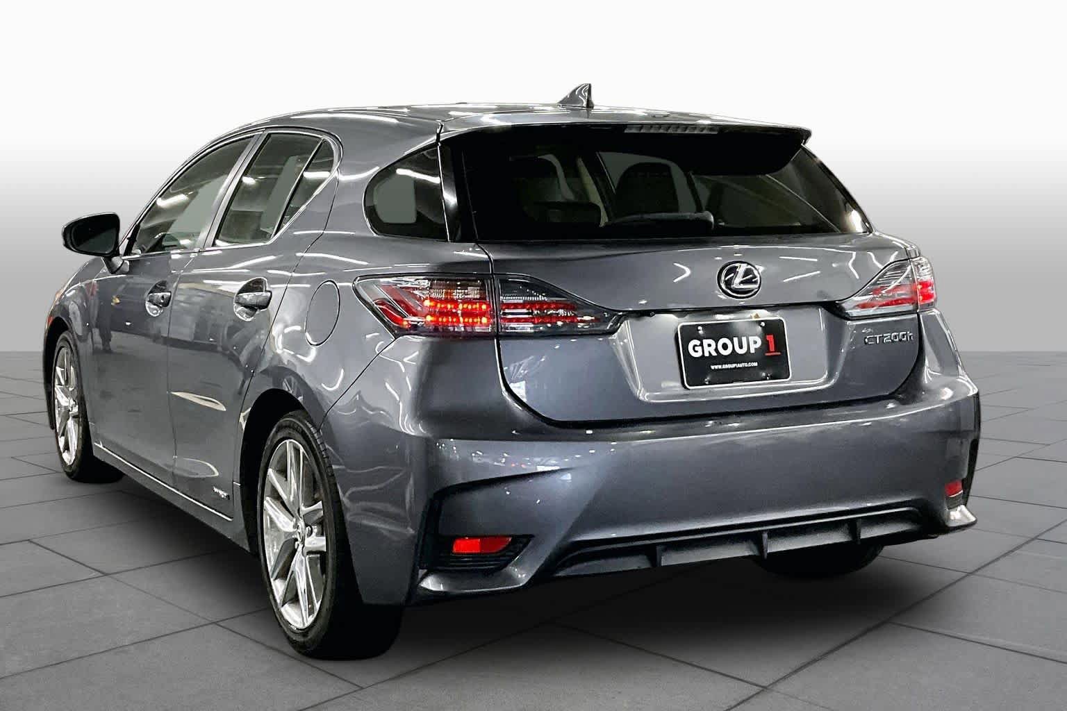 Used 2014 Lexus CT 200h FWD image 11
